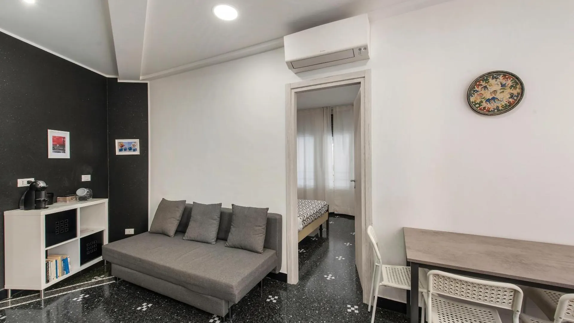 Domus Superba - Genova Vila 0*, Génova Itália